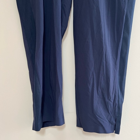NWT Athleta Brooklyn Mid Rise Ankle Pant in Navy Blue, size 8 - Picture 6 of 11
